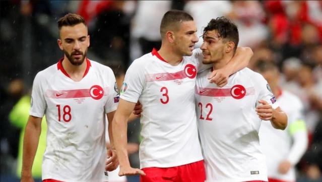 İtalyanlardan flaş iddia! İşte Kaan Ayhan'ın Trabzonspor kararı. Foto Haber 4