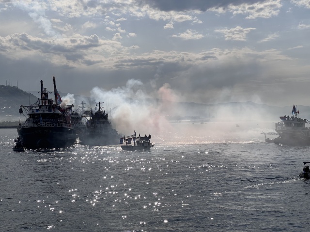 Trabzonspor kutlamalara denizden başladı! Muhteşem görüntüler. Foto Haber 10