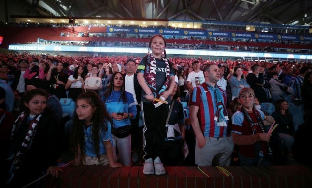 Trabzonspor'un kutlaması ABD'de haber oldu. Foto Haber 5