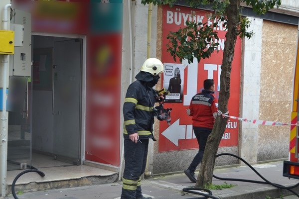 Ordu'da özel eğitim kursunda yangın: Öğrenciler binadan uzaklaştırıldı Foto Haber 5