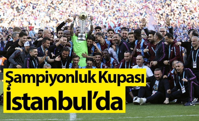 Trabzonspor İstanbul’da kupa ile taraftarını selamladı. Foto Haber 1
