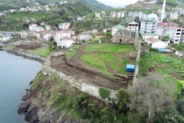 Trabzon'da heyecanlandıran gelişme! Tarih denizden çıktı. Foto Haber 2