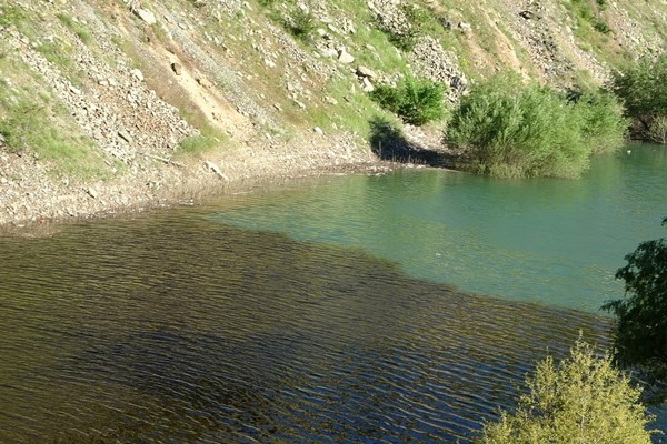 Gümüşhane'de Baraj Gölünde suyun rengi değişti. Foto Galeri 6