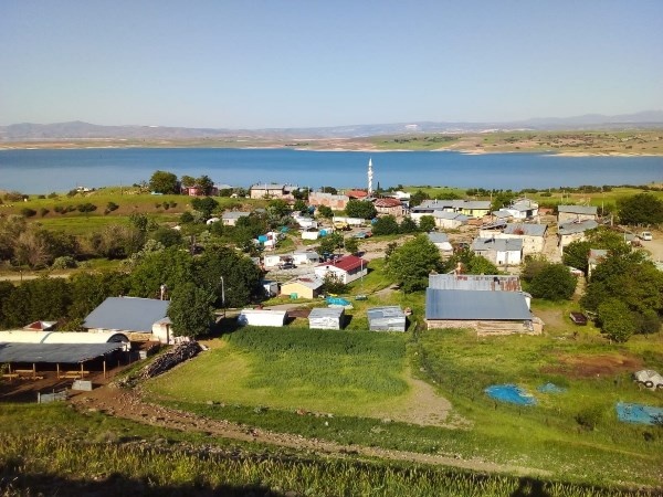 Yeşilin mavi ile buluştuğu köy: Uzungöl   Foto Galeri 2