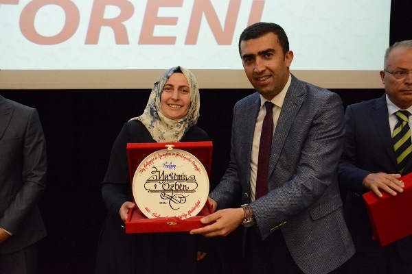 Trabzon'da HOPO projesi yılın ödülleri sahiplerini buldu. Foto Haber 13