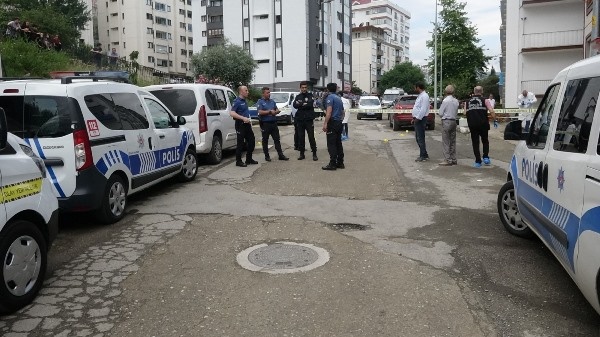 Trabzon'da park kavgası çatışmaya dönüştü! 2 yaralı 4