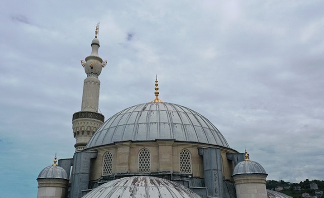 Giresun'daki caminin minaresi şaşırtıyor! Gören dönüp bir daha bakıyor. Foto Haber 3