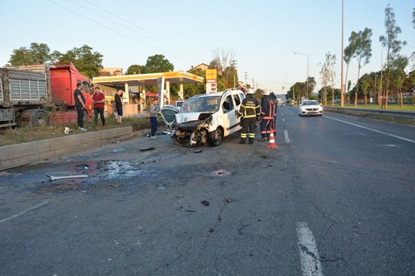 Ordu’da hafif ticari araç takla attı: 1 ölü, 1 yaralı. Foto Haber 6