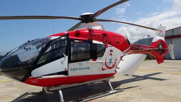 Trabzon'da Helikopter ambulans en yoğun günlerini yaz mevsiminde yaşıyor. Foto Haber 2