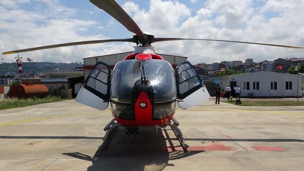 Trabzon'da Helikopter ambulans en yoğun günlerini yaz mevsiminde yaşıyor. Foto Haber 6