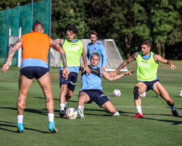 Trabzonspor'da Slovenya kampında sezon hazırlıklar sürüyor. 8 Temmuz 2022-Foto Haber 38