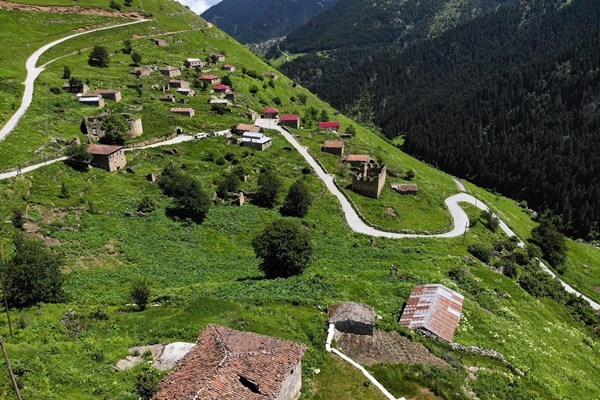 Santa Harabelerinde bahar güzelliği. Foto Haber 12