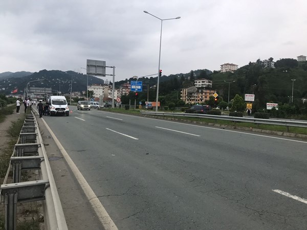 Trabzon plakalı araç yayaya çarptı! 85 yaşındaki adam hayatını kaybetti. Foto Haber 2