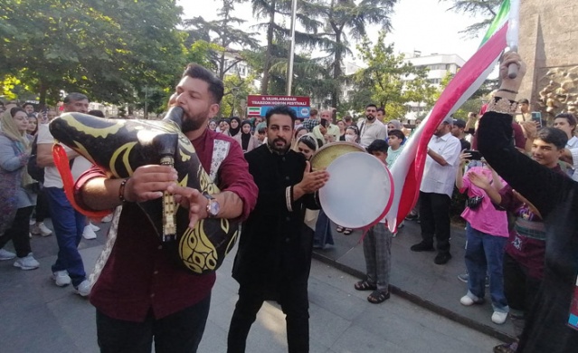 Trabzon'da horon festivali renkli görüntülerle başladı. 15 Eylül 2022 2