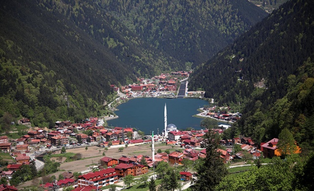 Trabzon'da 'turizm göçü' ile nüfus arttı. Foto Haber 7