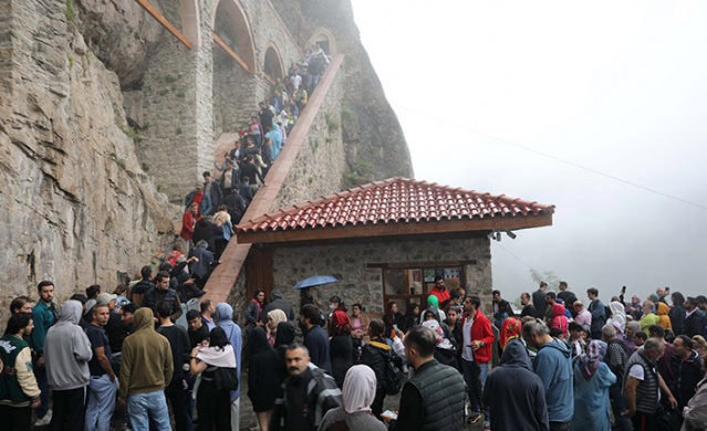 Trabzon'da 'turizm göçü' ile nüfus arttı. Foto Haber 10