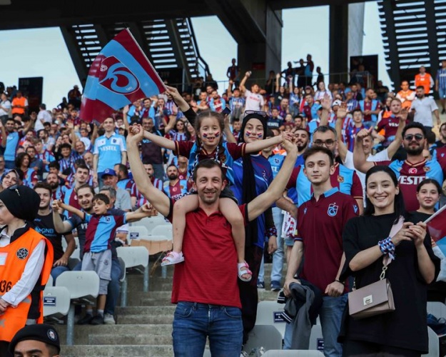 Trabzonspor - Sivasspor maçından kareler. Foto Haber 5