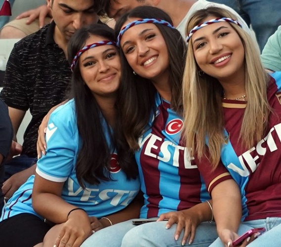 Trabzonspor - Sivasspor maçından kareler. Foto Haber 57