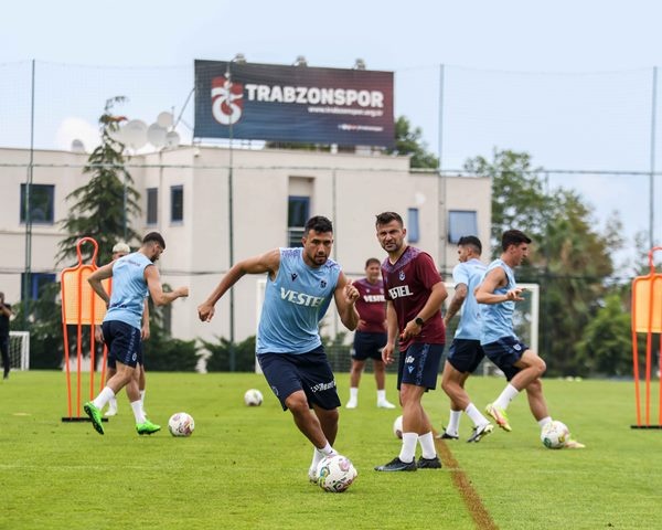 Trabzonspor   Lig'in ilk haftasında karşılaşacağı İstanbulspor maçı hazırlıklarını tamamladı. Foto Haber - 4 Ağustos 2022 24