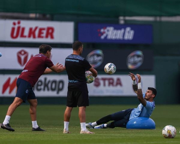 Trabzonspor Atakaş Hatayspor hazırlıklarını sürdürüyor. 10 Ağustos 2022 - Foto Haber 6