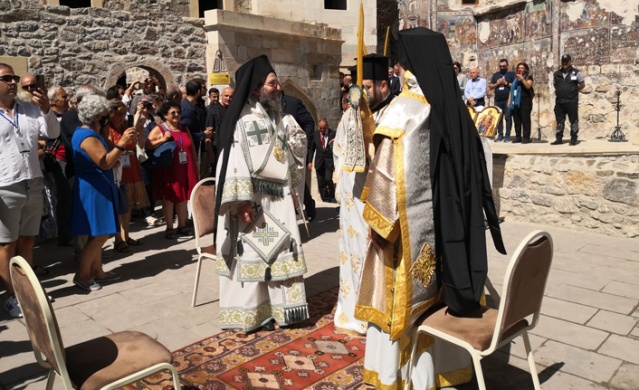 Bartholomeos Sümela Manastırı'nda düzenlenecek ayin için Trabzon'a geldi. Foto Haber 7