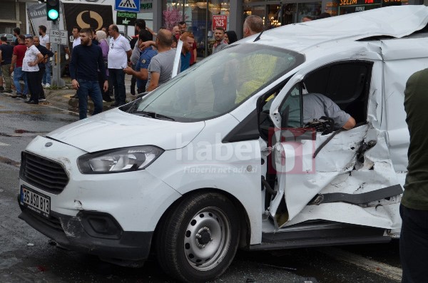Trabzon'da zincirleme kaza! Direksiyon başında rahatsızlandı, 6 araca çarparak durabildi. Foto Galeri 14