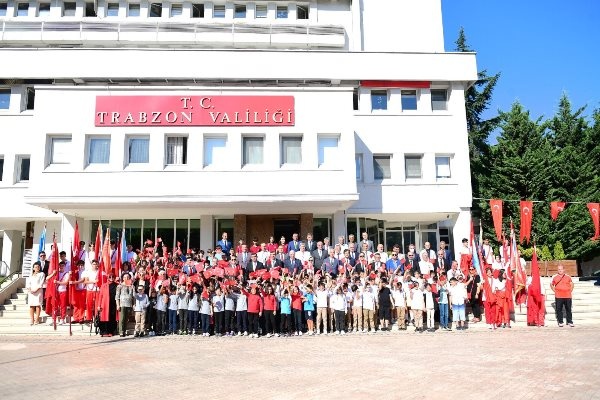 Trabzon’da Eğitim-Öğretim yılı törenle başladı! Foto Haber 3