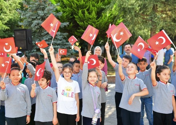 Trabzon’da Eğitim-Öğretim yılı törenle başladı! Foto Haber 7