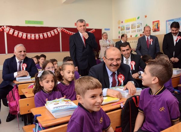 Trabzon’da Eğitim-Öğretim yılı törenle başladı! Foto Haber 13