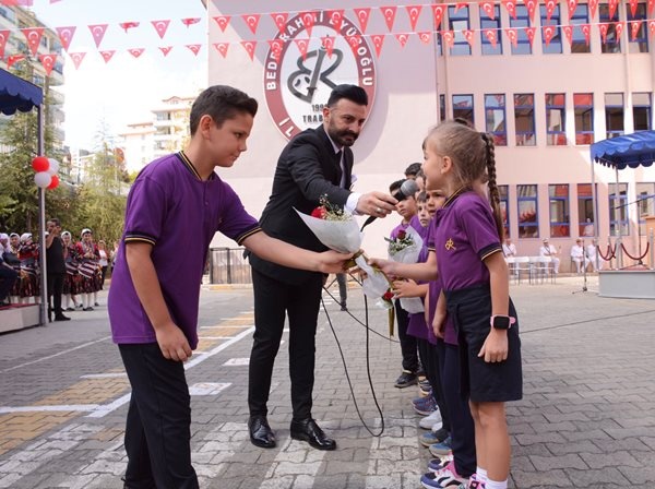 Trabzon’da Eğitim-Öğretim yılı törenle başladı! Foto Haber 16