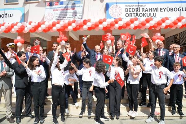 Trabzon’da Eğitim-Öğretim yılı törenle başladı! Foto Haber 25