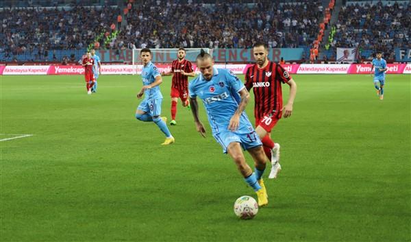 Trabzonspor'un kazandığı penaltı için spor yorumcuları ne dedi? Farklı görüş yok! Foto Galeri 5