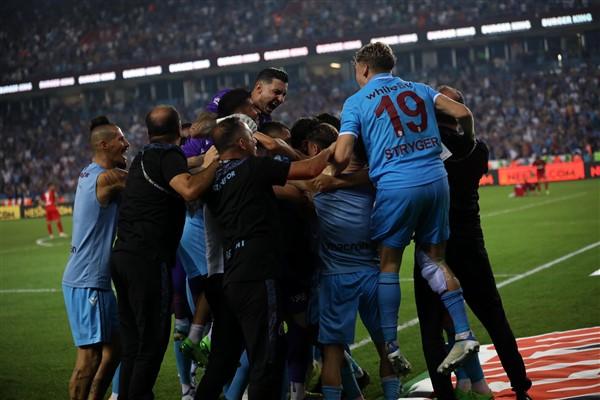 Trabzonspor maçını böyle yorumladı “Sezonun en değerli…” Foto Haber 2