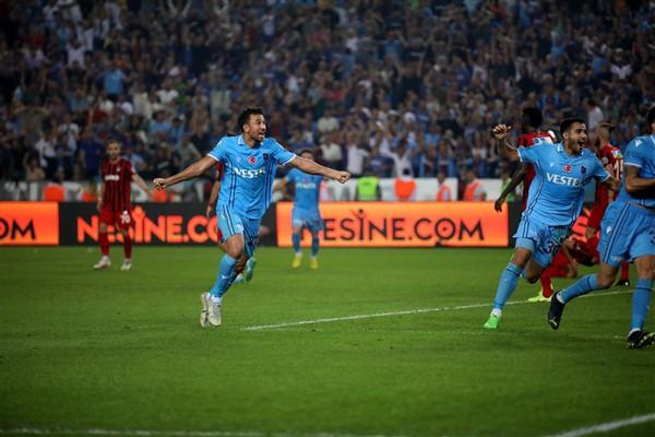 Trabzonspor maçını böyle yorumladı “Sezonun en değerli…” Foto Haber 12
