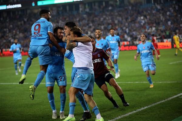 Trabzonspor maçını böyle yorumladı “Sezonun en değerli…” Foto Haber 8