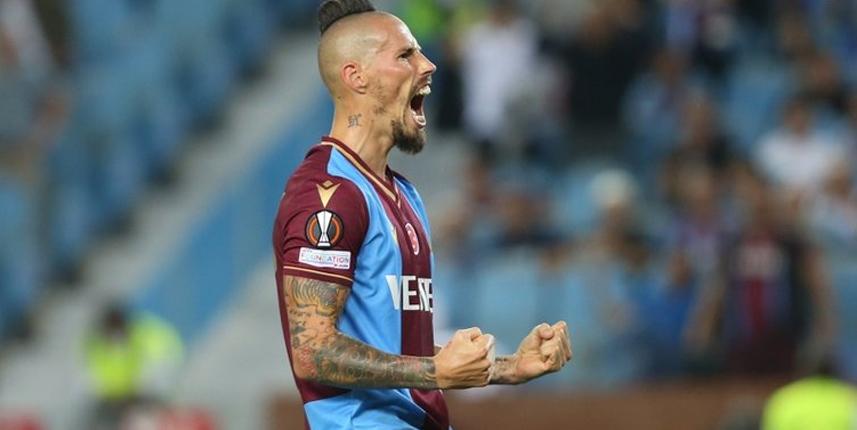 Trabzonspor'un yıldızı Hamsik göz kamaştırıyor. Foto Haber 8