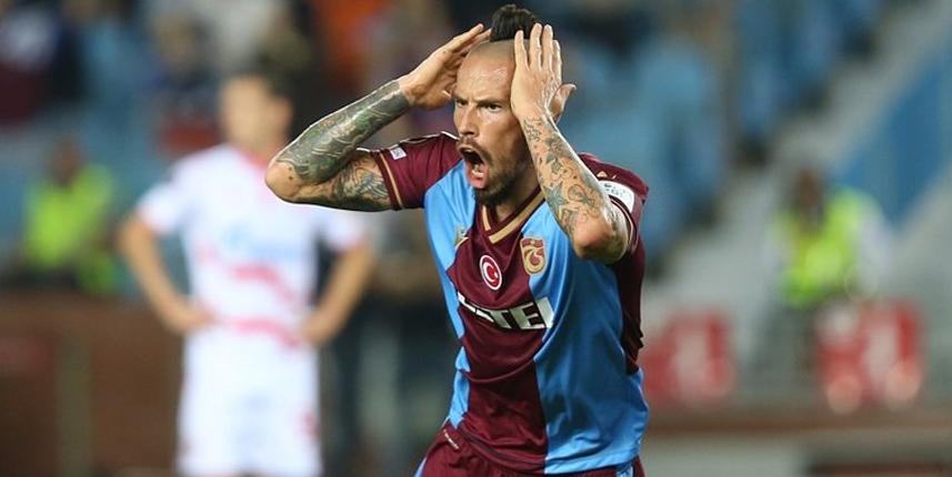 Trabzonspor'un yıldızı Hamsik göz kamaştırıyor. Foto Haber 10