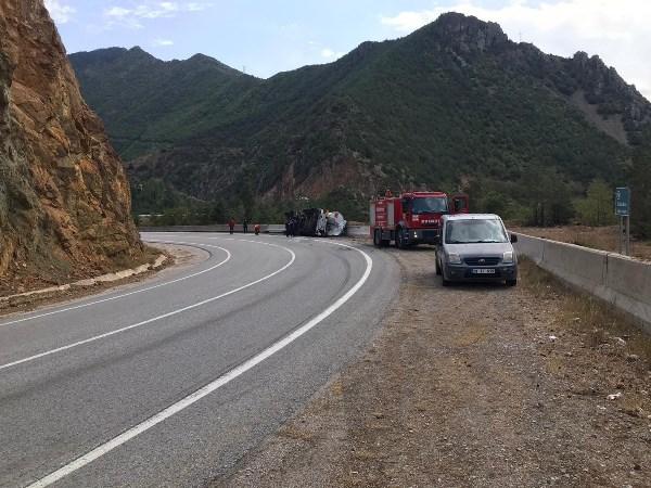 Gümüşhane'de tır devrildi! 1 yaralı. Foto Haber 1