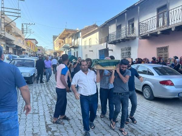 Trabzon'da kazada ölen güngörmüş ailesi toprağa verildi. Foto Haber 9