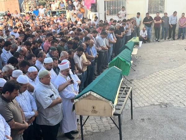 Trabzon'da kazada ölen güngörmüş ailesi toprağa verildi. Foto Haber 6