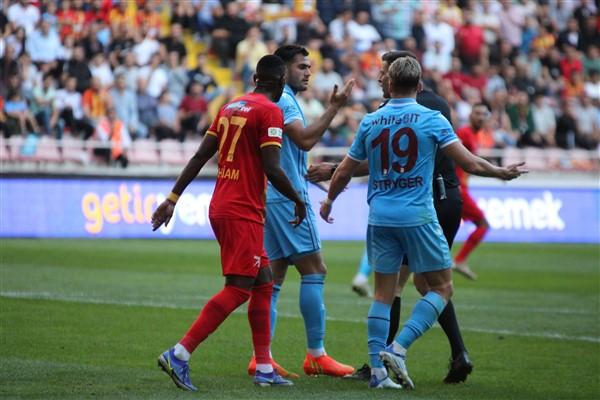 Kayserispor - Trabzonspor maçından kareler. Foto Haber 20