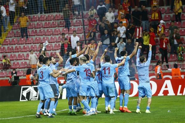Canlı yayında Trabzonspor'un futboluna sert eleştiri! Foto Haber 3