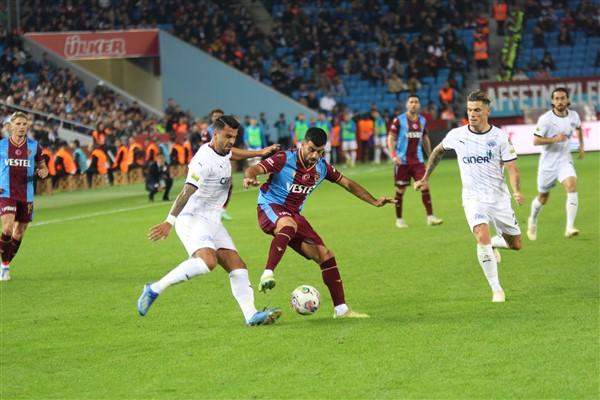 Trabzonspor - Kasımpaşa maçını böyle değerlendirdi “Avcı sistemini sorgulamalı” Foto Haber 4