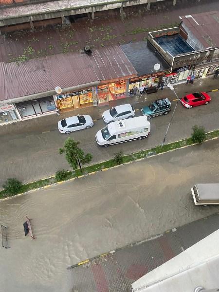 Doğu Karadeniz'de şiddetli yağmur su taşkınlarına neden oldu. Foto Haber 4