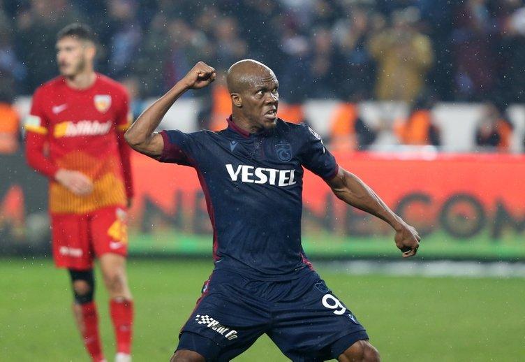 Trabzonspor'un eski yıldızı Nwakaeme Süper Lig'e dönüyor!Foto Galeri 20
