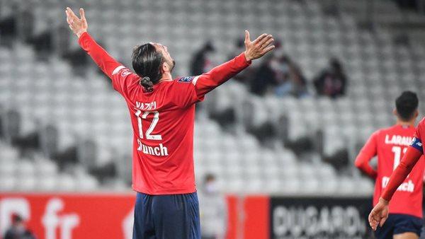 Trabzonspor taraftarı, Yusuf Yazıcı'nın yaşadığı büyük çöküşün nedenini sorguluyor.Foto Haber 10