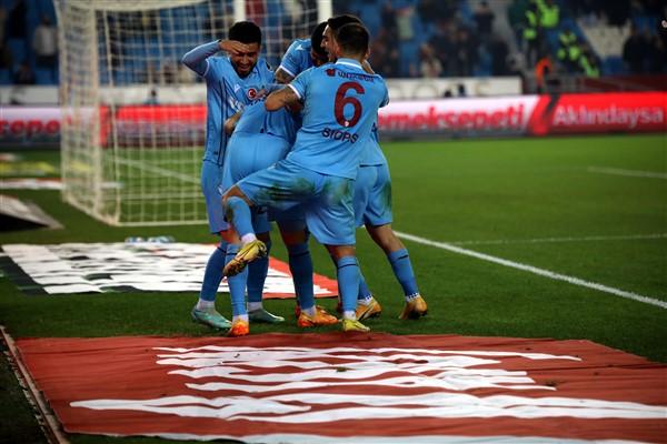Trabzonsporlu iki isme büyük övgü: Müthiş oynadılar! 1