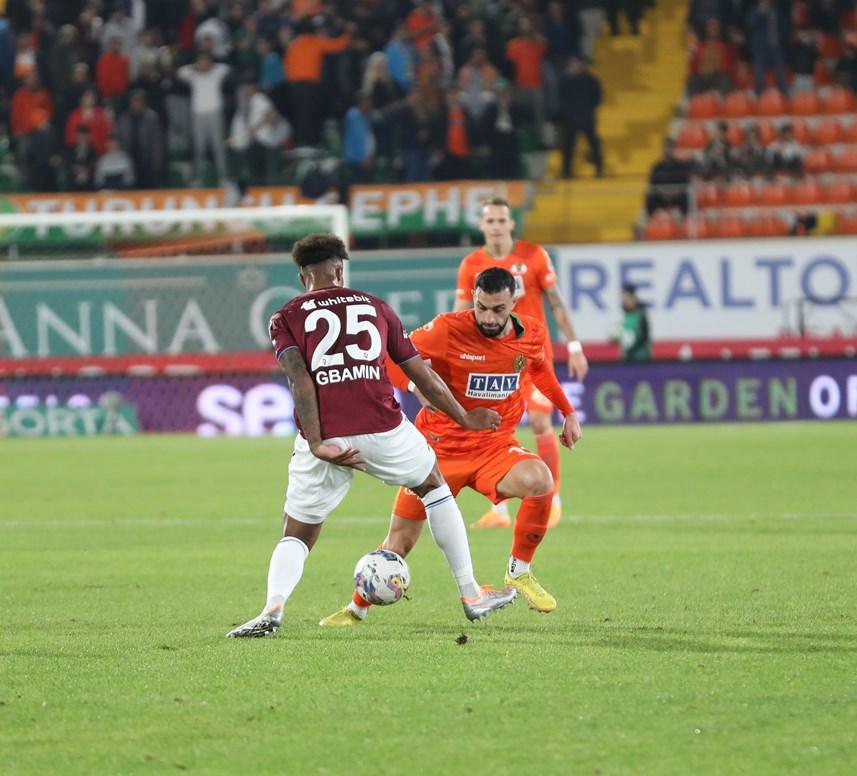 Maç sonrası flaş yorum: Trabzonspor tanınmaz halde 10