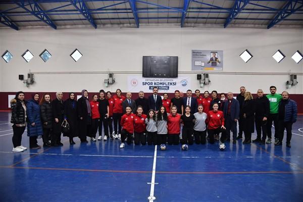 Trabzon'da spor kompleksi açılışı gerçekleştirildi 15