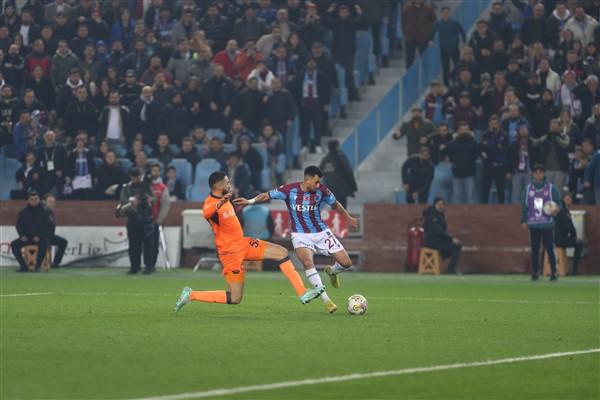 Trabzonspor’un sorununa canlı yayında değindi! “Ne hoca ne yönetim…”15-01-2023 - Foto Galeri 7